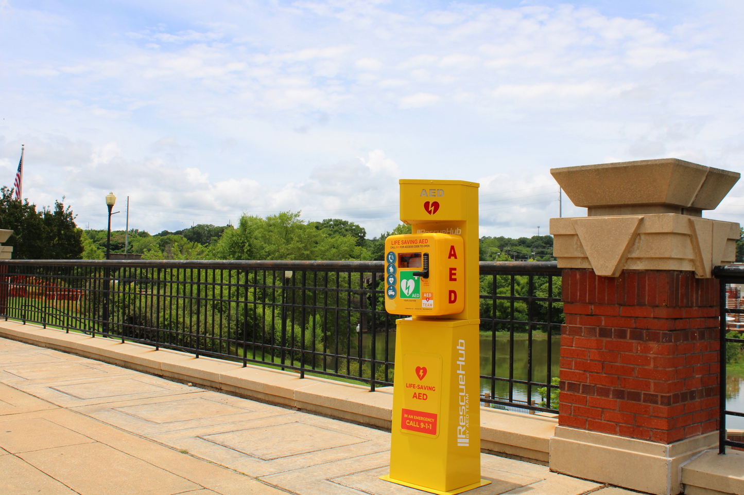 RescueHub AED Tower